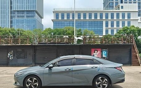 Hyundai Elantra, 2022 год, 1 650 000 рублей, 4 фотография