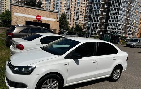 Volkswagen Polo VI (EU Market), 2013 год, 750 000 рублей, 4 фотография