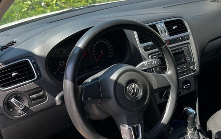 Volkswagen Polo VI (EU Market), 2013 год, 750 000 рублей, 10 фотография