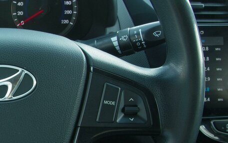 Hyundai Solaris II рестайлинг, 2011 год, 859 000 рублей, 13 фотография