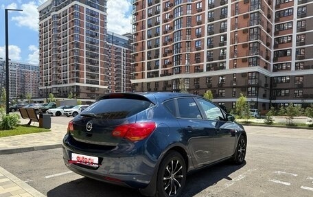 Opel Astra J, 2011 год, 725 000 рублей, 6 фотография