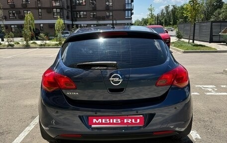 Opel Astra J, 2011 год, 725 000 рублей, 5 фотография