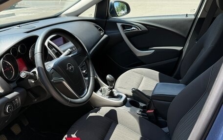 Opel Astra J, 2011 год, 725 000 рублей, 9 фотография