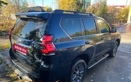 Toyota Land Cruiser Prado 150 рестайлинг 2, 2018 год, 4 490 000 рублей, 2 фотография