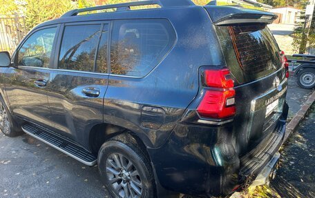 Toyota Land Cruiser Prado 150 рестайлинг 2, 2018 год, 4 490 000 рублей, 8 фотография