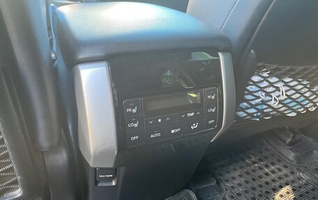 Toyota Land Cruiser Prado 150 рестайлинг 2, 2018 год, 4 490 000 рублей, 10 фотография