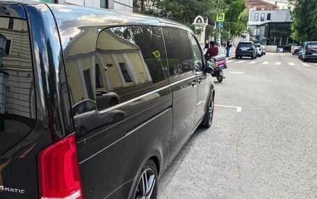 Mercedes-Benz V-Класс, 2018 год, 6 600 000 рублей, 4 фотография