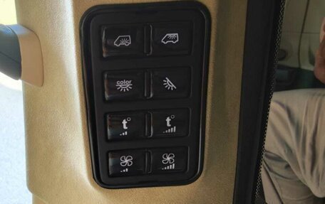 Mercedes-Benz V-Класс, 2018 год, 6 600 000 рублей, 20 фотография