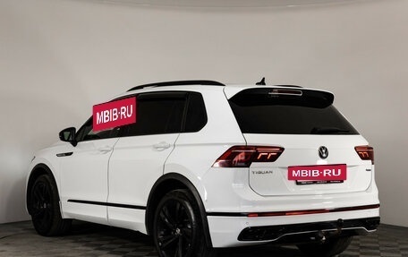 Volkswagen Tiguan II, 2021 год, 2 799 000 рублей, 8 фотография