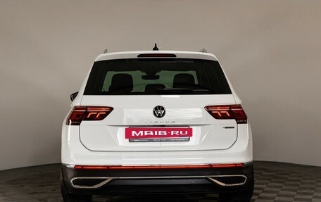 Volkswagen Tiguan II, 2021 год, 3 499 000 рублей, 7 фотография