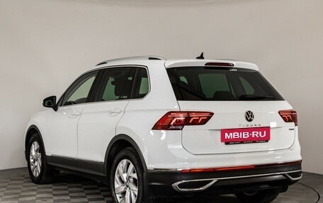 Volkswagen Tiguan II, 2021 год, 3 499 000 рублей, 8 фотография