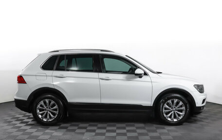 Volkswagen Tiguan II, 2018 год, 2 630 000 рублей, 5 фотография