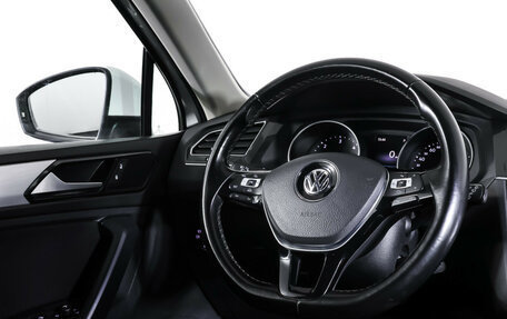 Volkswagen Tiguan II, 2018 год, 2 630 000 рублей, 14 фотография