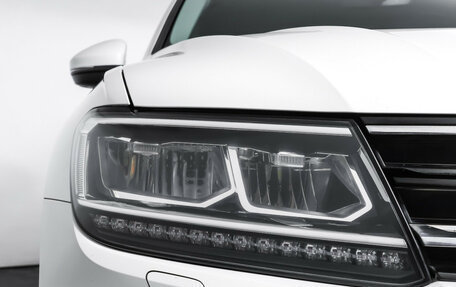 Volkswagen Tiguan II, 2018 год, 2 630 000 рублей, 23 фотография