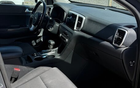 KIA Sportage IV рестайлинг, 2018 год, 2 100 000 рублей, 9 фотография
