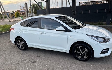 Hyundai Solaris II рестайлинг, 2018 год, 1 200 000 рублей, 14 фотография