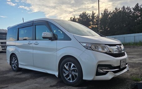 Honda Stepwgn IV, 2015 год, 1 990 000 рублей, 2 фотография