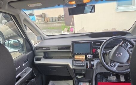 Honda Stepwgn IV, 2015 год, 1 990 000 рублей, 6 фотография