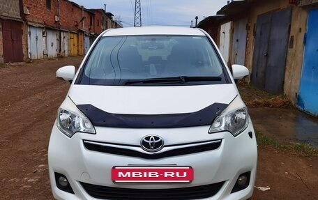 Toyota Ractis II, 2012 год, 895 000 рублей, 6 фотография