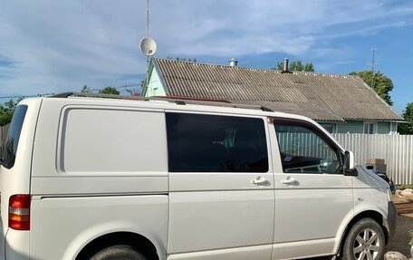 Volkswagen Transporter T5 рестайлинг, 2005 год, 750 000 рублей, 2 фотография