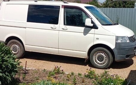 Volkswagen Transporter T5 рестайлинг, 2005 год, 750 000 рублей, 4 фотография