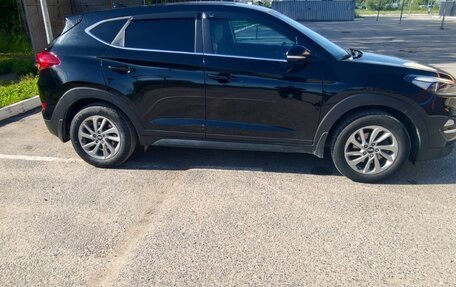 Hyundai Tucson III, 2017 год, 1 750 000 рублей, 2 фотография