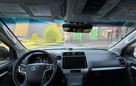 Toyota Land Cruiser Prado 150 рестайлинг 2, 2018 год, 5 300 000 рублей, 5 фотография