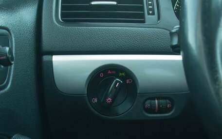 Volkswagen Jetta VI, 2013 год, 990 000 рублей, 18 фотография