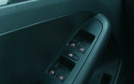 Volkswagen Jetta VI, 2013 год, 990 000 рублей, 20 фотография