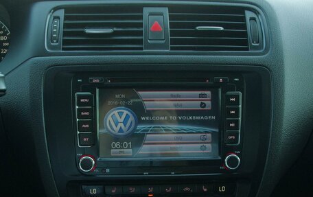Volkswagen Jetta VI, 2013 год, 990 000 рублей, 15 фотография
