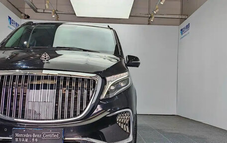 Mercedes-Benz V-Класс, 2022 год, 5 538 000 рублей, 3 фотография
