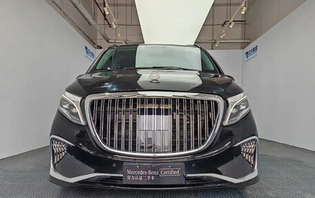 Mercedes-Benz V-Класс, 2022 год, 5 538 000 рублей, 2 фотография