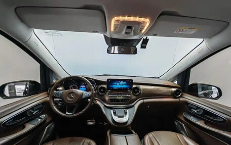 Mercedes-Benz V-Класс, 2022 год, 5 538 000 рублей, 19 фотография