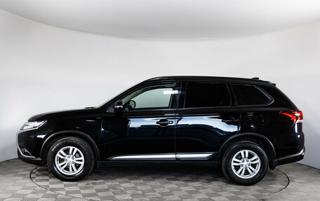 Mitsubishi Outlander III рестайлинг 3, 2021 год, 2 599 000 рублей, 9 фотография