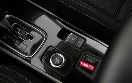 Mitsubishi Outlander III рестайлинг 3, 2021 год, 2 599 000 рублей, 14 фотография