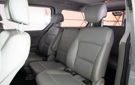 Hyundai Grand Starex Grand Starex I рестайлинг 2, 2016 год, 2 299 000 рублей, 20 фотография