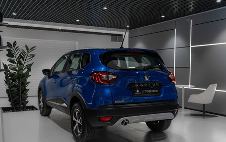 Renault Kaptur I рестайлинг, 2021 год, 1 690 000 рублей, 4 фотография