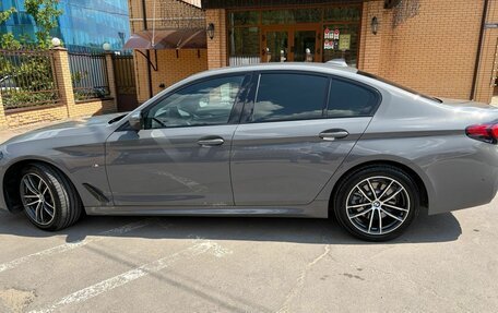 BMW 5 серия, 2022 год, 5 500 000 рублей, 5 фотография