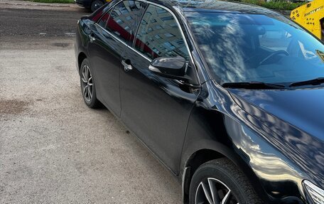 Toyota Camry, 2018 год, 2 450 000 рублей, 3 фотография