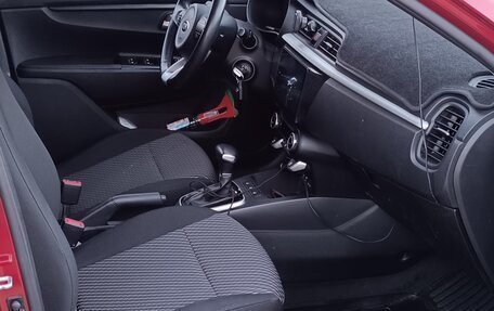 KIA Rio IV, 2018 год, 1 570 000 рублей, 33 фотография
