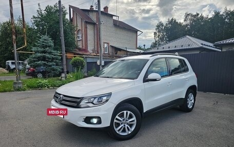 Volkswagen Tiguan I, 2011 год, 1 240 000 рублей, 2 фотография