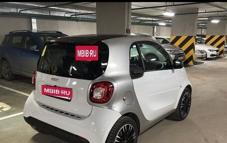 Smart Fortwo III, 2018 год, 1 590 000 рублей, 4 фотография