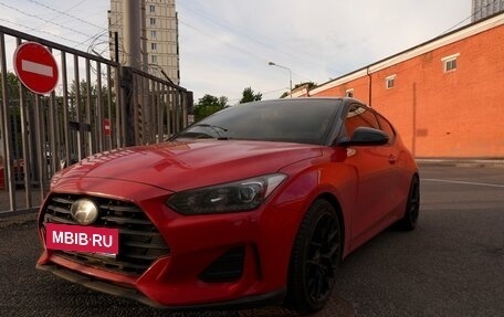Hyundai Veloster II, 2020 год, 1 820 000 рублей, 3 фотография