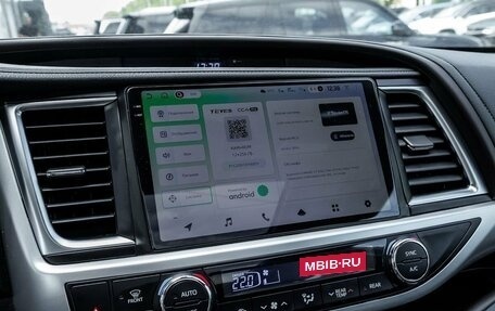 Toyota Highlander III, 2021 год, 4 750 000 рублей, 19 фотография