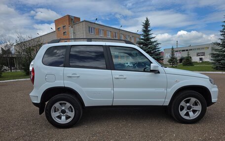 Chevrolet Niva I рестайлинг, 2019 год, 899 000 рублей, 5 фотография