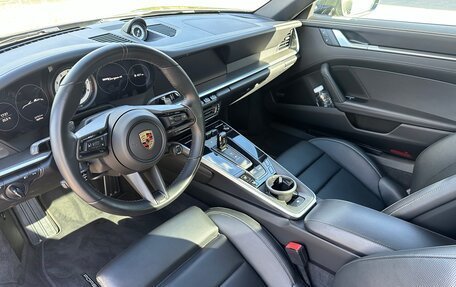 Porsche 911, 2022 год, 18 250 000 рублей, 20 фотография
