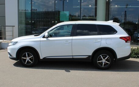 Mitsubishi Outlander III рестайлинг 3, 2017 год, 1 680 000 рублей, 4 фотография