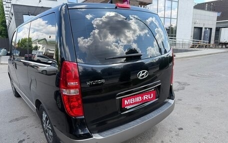 Hyundai H-1 II рестайлинг, 2019 год, 3 850 000 рублей, 6 фотография