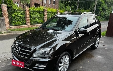 Mercedes-Benz M-Класс, 2011 год, 1 650 000 рублей, 4 фотография