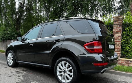 Mercedes-Benz M-Класс, 2011 год, 1 650 000 рублей, 9 фотография